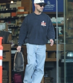 Filename=TLBR_CANDIDS_003.jpg
Filesize=1779KiB
Dimensions=1854x2779
Date added=Feb 13, 2025 TLBR_CANDIDS_003.jpg
